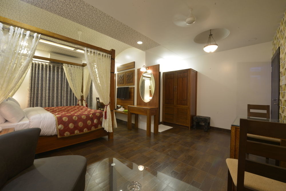 Hotel Jp International Аурангабад Экстерьер фото